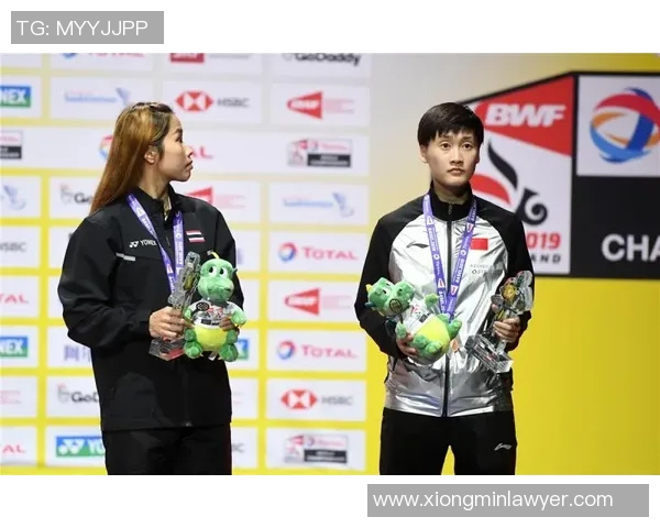 南京羽毛球队反击战术解析与实战应用探讨